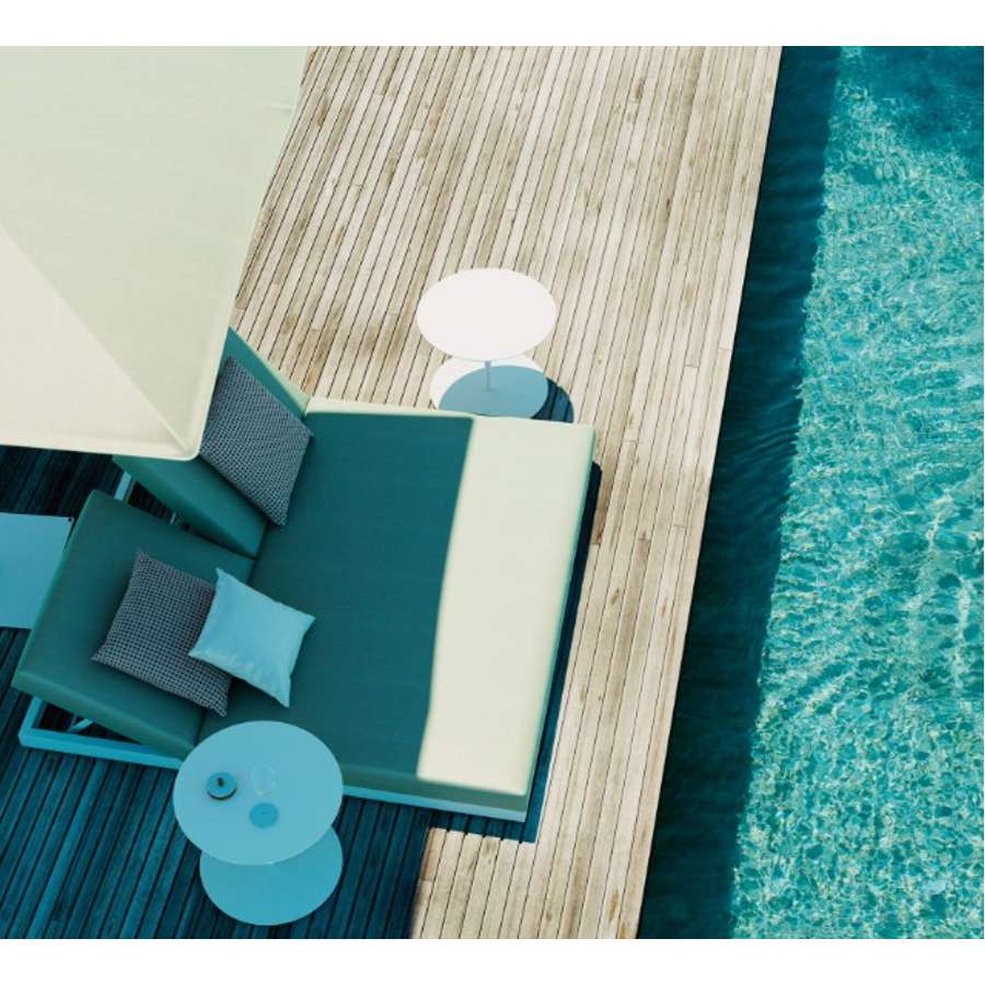 Objects 57730-000-00 Small table