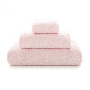 Egoist - Bath Towel 700 x 1400 mm - Pink