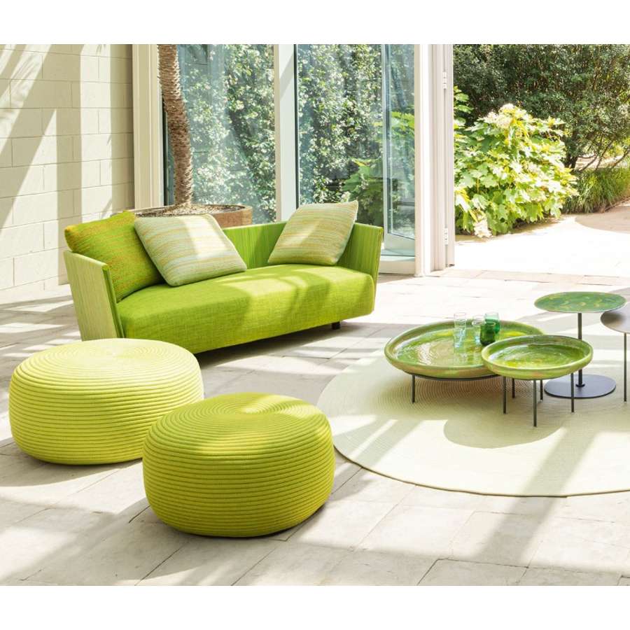 Otto B68A Outdoor Round Pouf