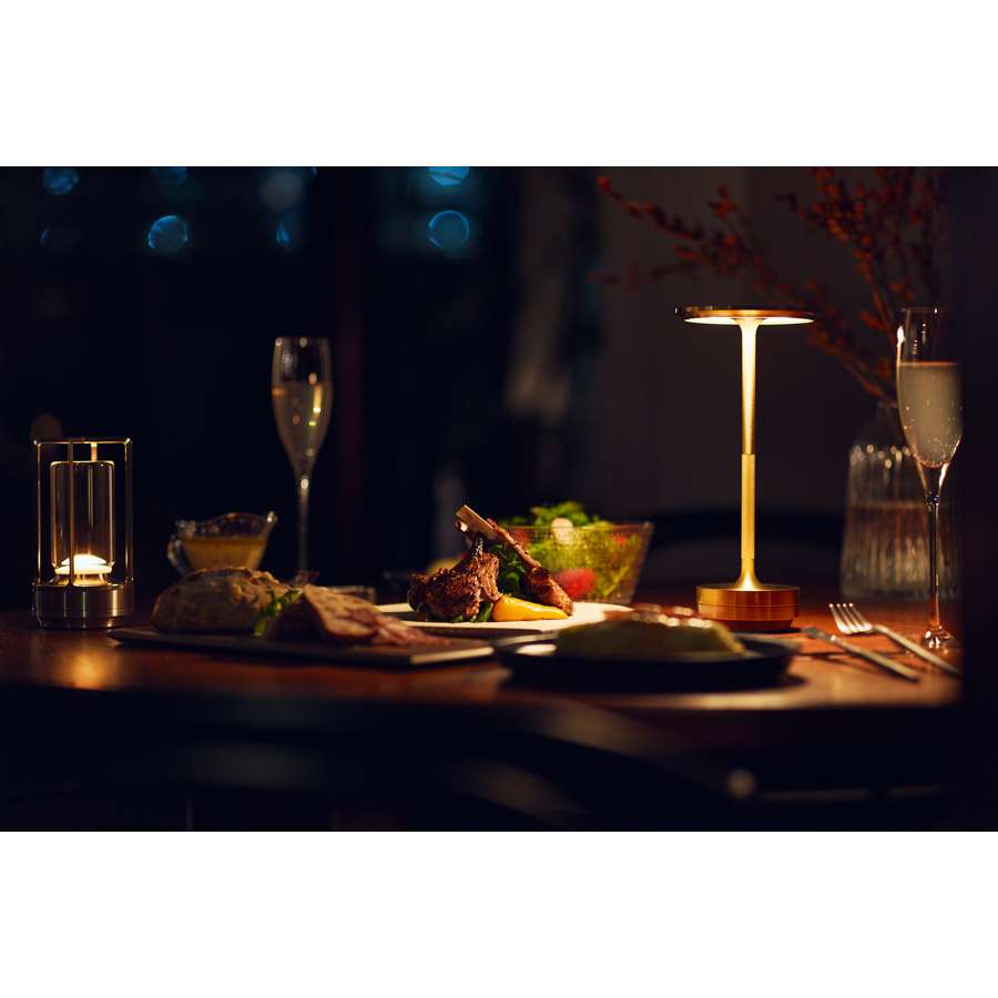 Turn Cordless LED Table Lamp