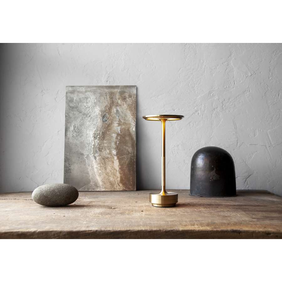 Turn Cordless LED Table Lamp