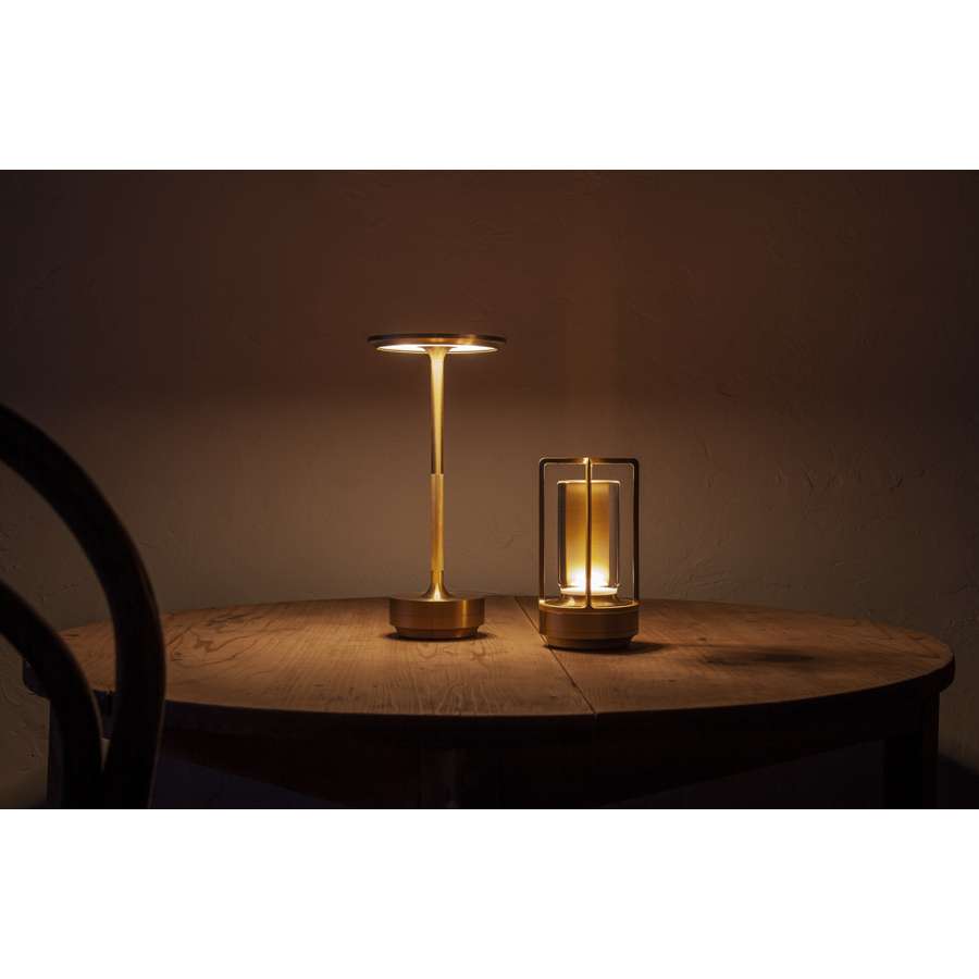 Turn Cordless LED Table Lamp