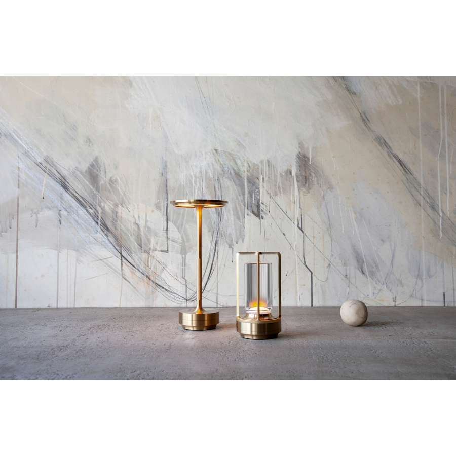 Turn Cordless LED Table Lamp