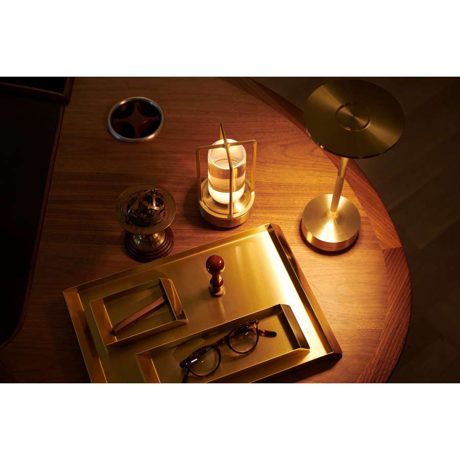 Turn Cordless LED Table Lamp