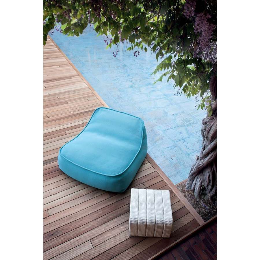 Float B27H Outdoor Easy Chair