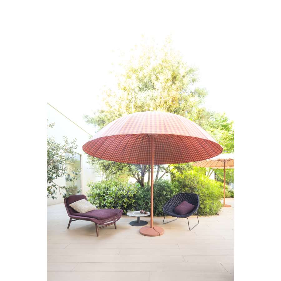 Giro B58B Outdoor Side Table