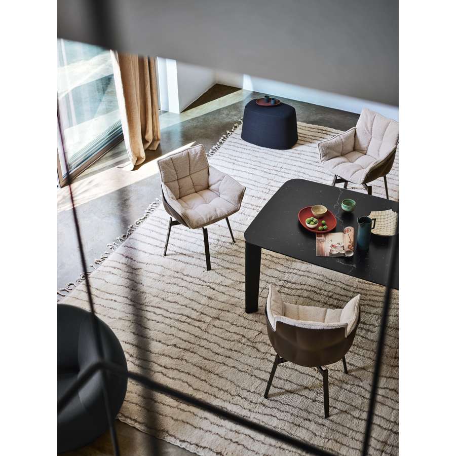 Husk P1GN Swivel Chair