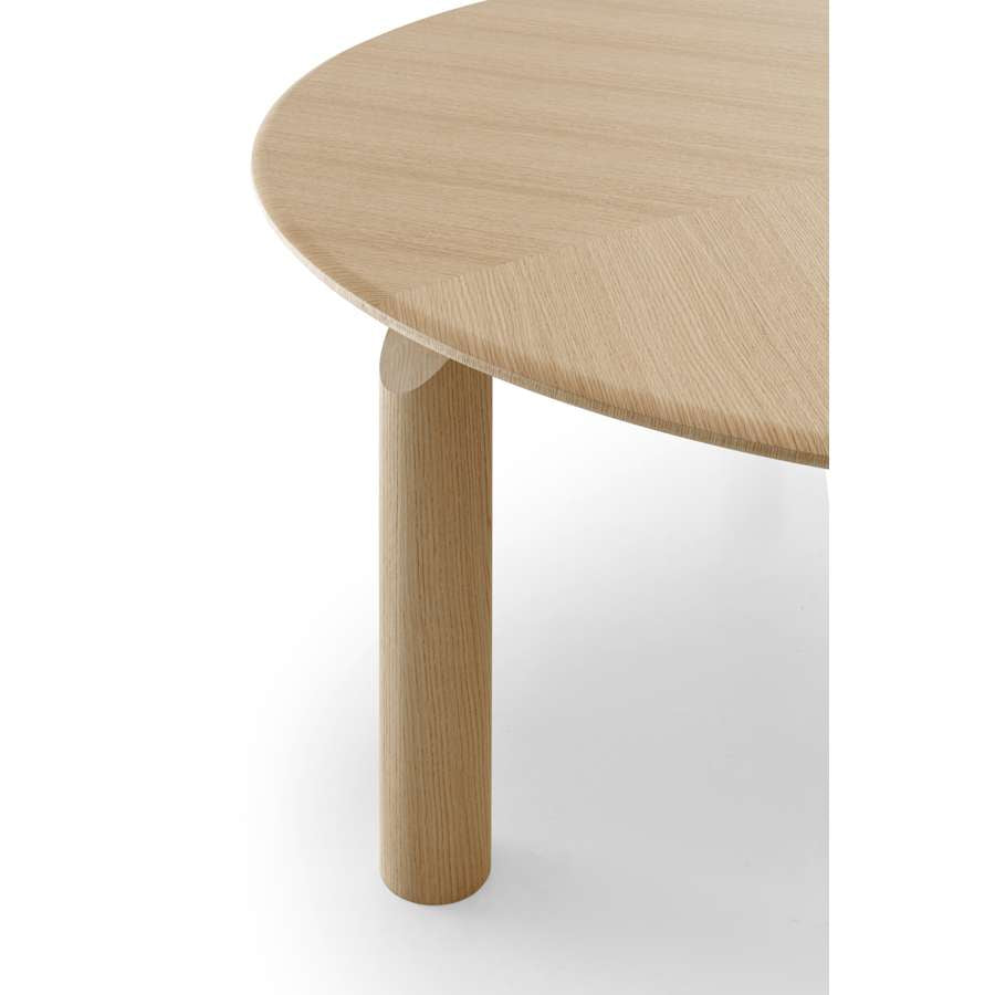 Isos TI250 Oval Table
