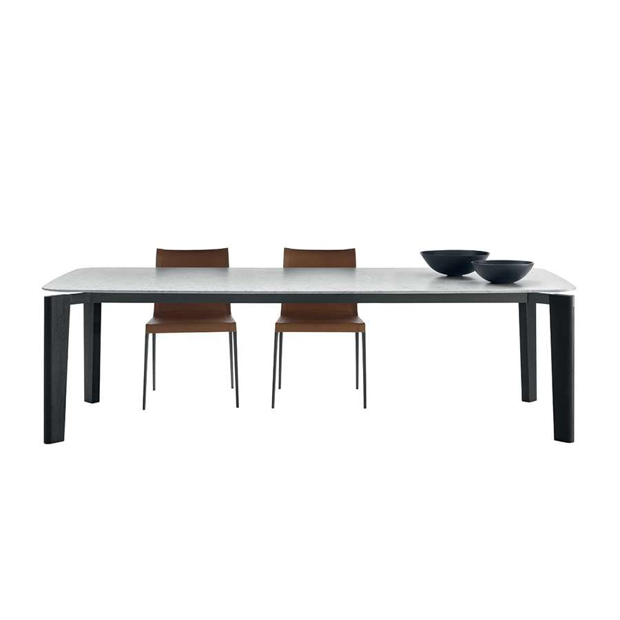 Oskar Table