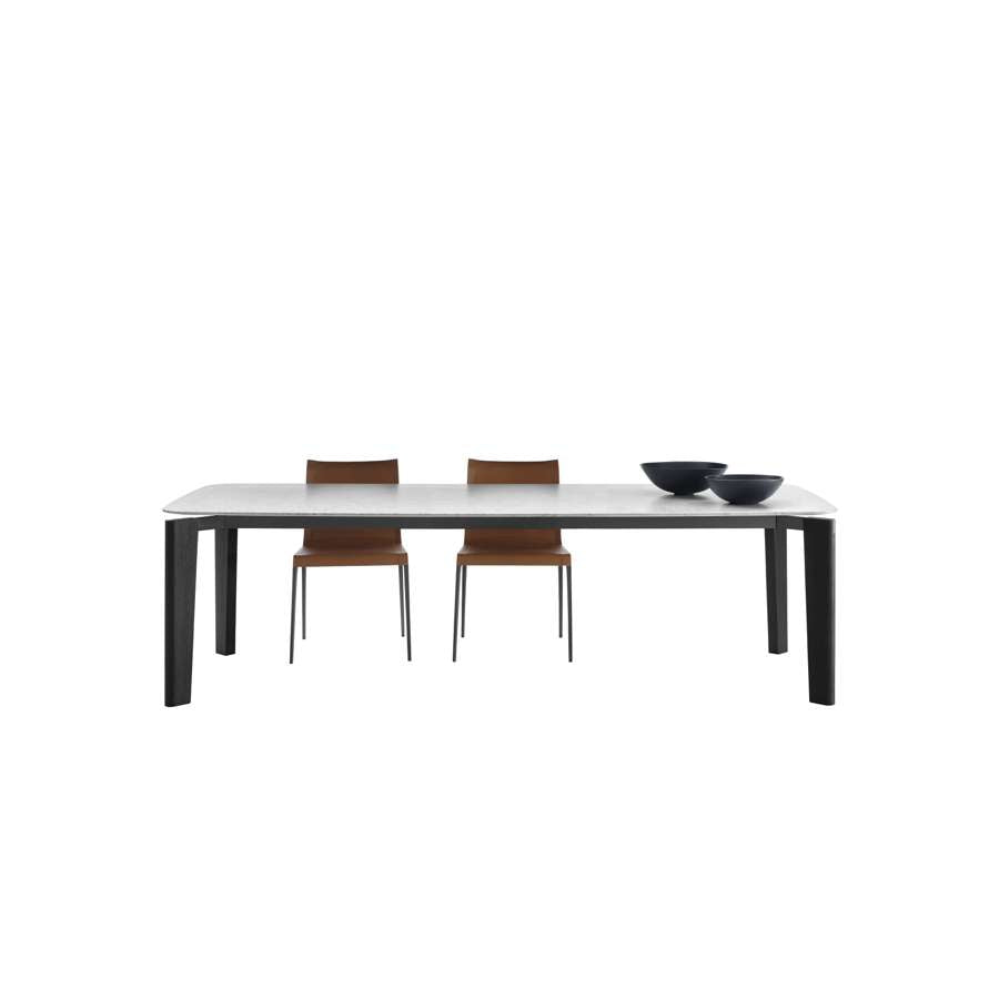 Oskar Table