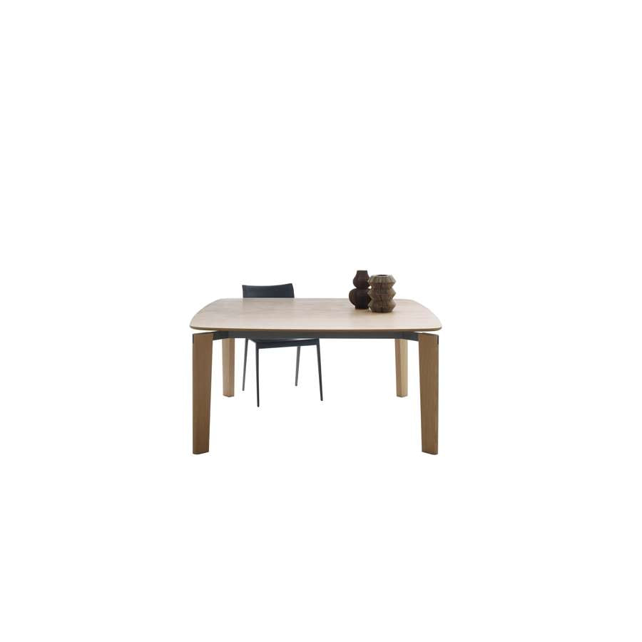 Oskar Table