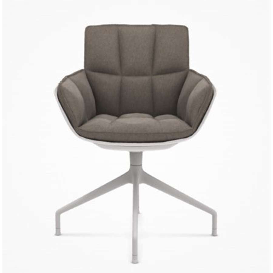 Husk P4G Small Swivel Armchair