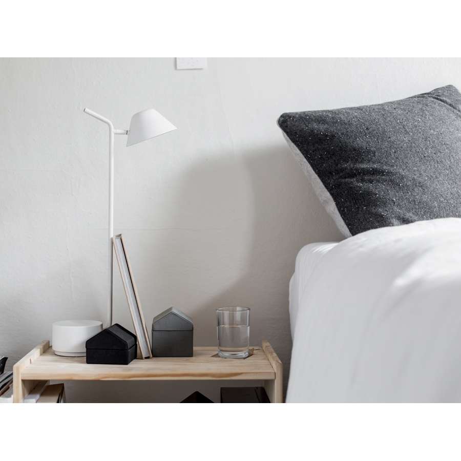 Peek Table Lamp