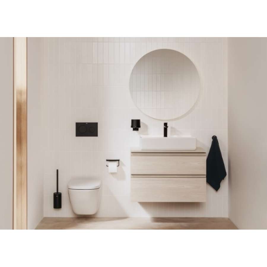 *Display Sale* The Gap A347737000 (EU) Floorstanding Rimless WC with dual outlet and A801472005 Slow-closing Seat & Cover in White