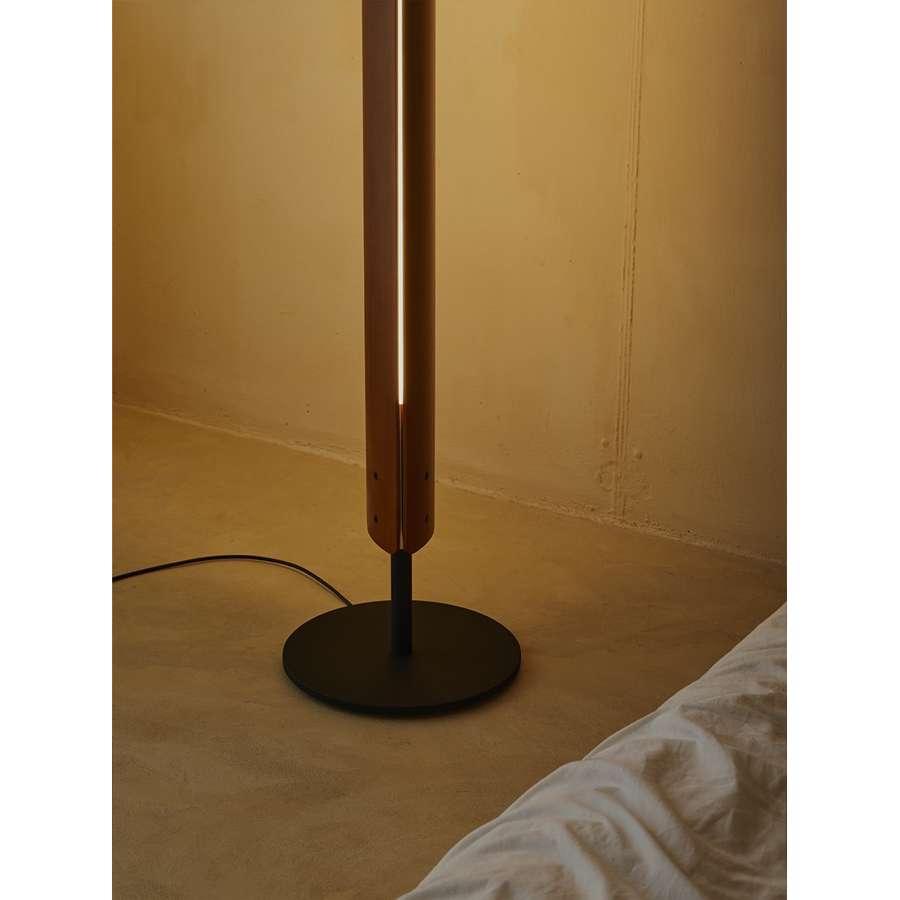 Seki-han D304F01ADEAD1 Floor Lamp