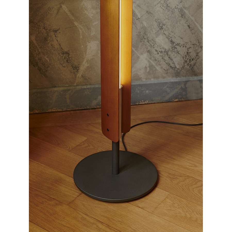 Seki-han D304F01ADEAD1 Floor Lamp