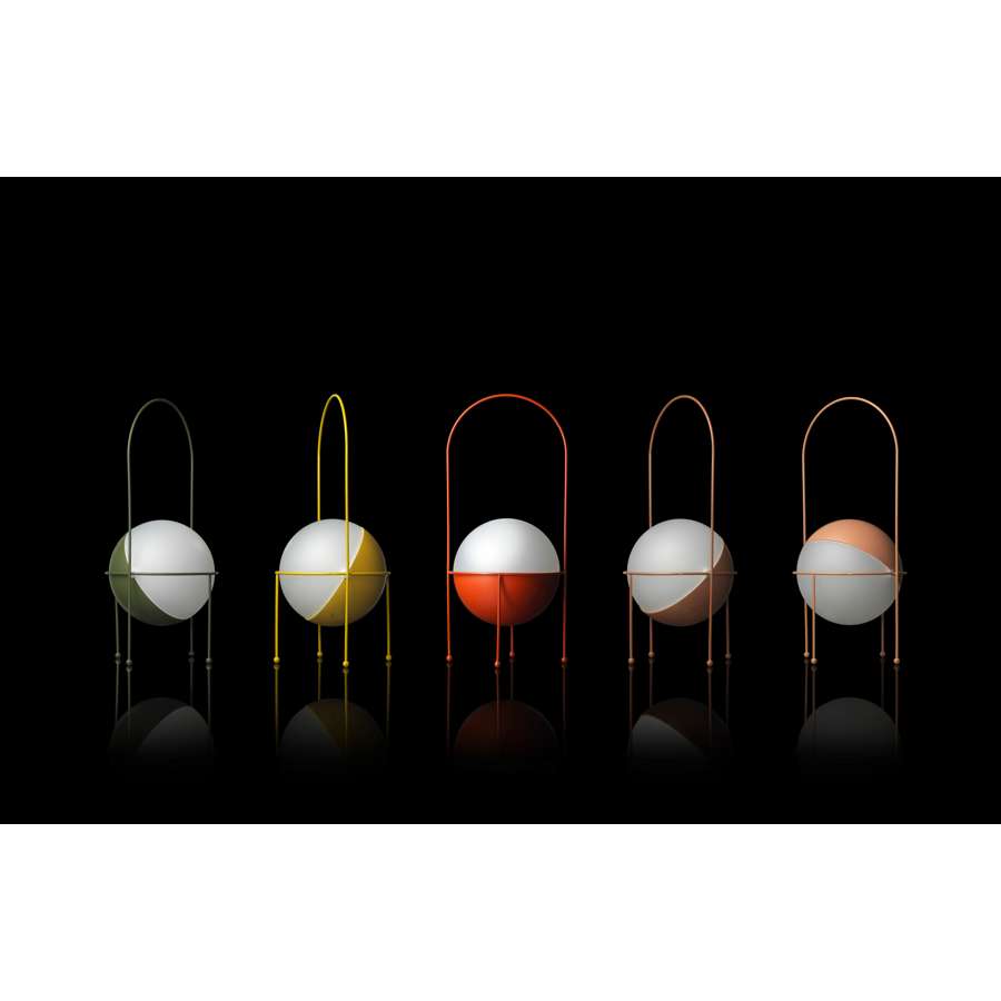 Madco Cordless LED Table Lamp