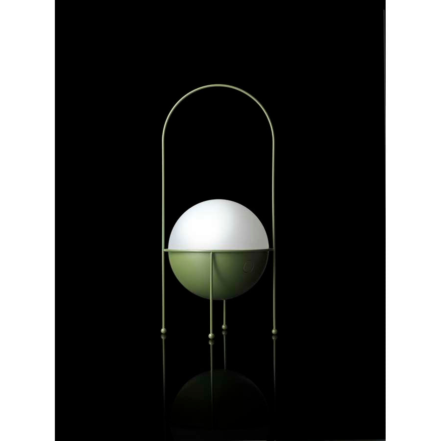 Madco Cordless LED Table Lamp