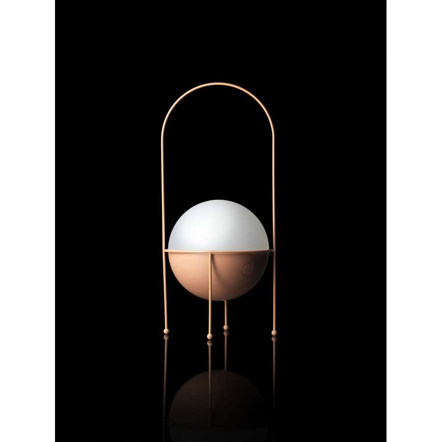 Madco Cordless LED Table Lamp